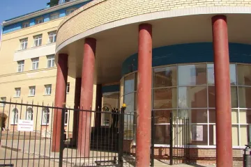 Монтаж металлоконструкций крыльца