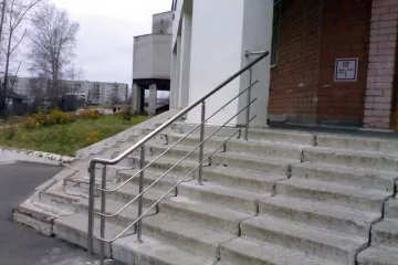Входные лестницы из нержавеющей стали