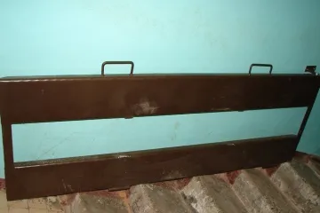 Металлический откидной пандус